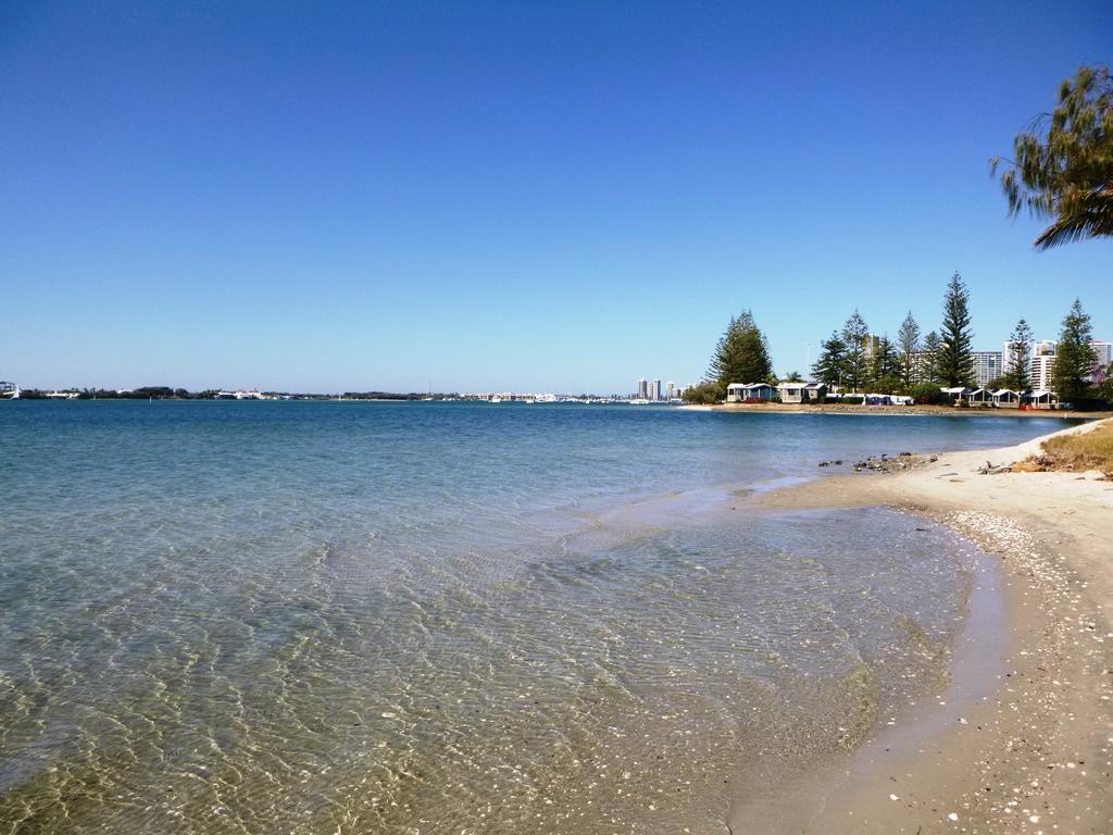 Crystal Bay On The Broadwater Lejlighedshotel Gold Coast Eksteriør billede